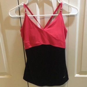 Workout tank top